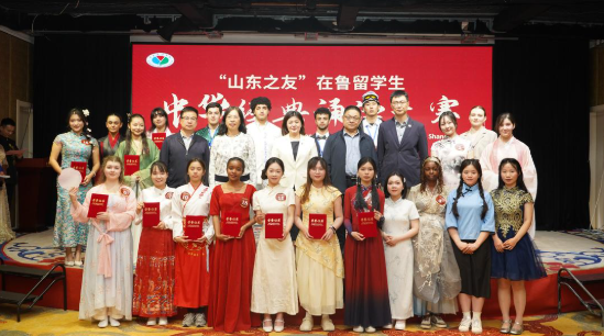 【大众日报】青岛滨海学院：立足齐鲁以中文...